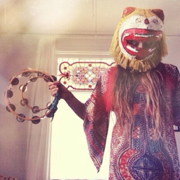 Meet your Posher, Lacey - Picture 1 of 1